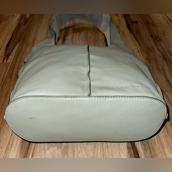 NWOT 𝑳𝒖𝒄𝒌𝒚 𝑩𝒓𝒂𝒏𝒅 𝑔𝑒𝑛𝑢𝑖𝑛𝑒 𝑙𝑒𝑎𝑡ℎ𝑒𝑟 𝐻𝑜𝑏𝑜 𝑏𝑎𝑔 - Picture 3 of 16